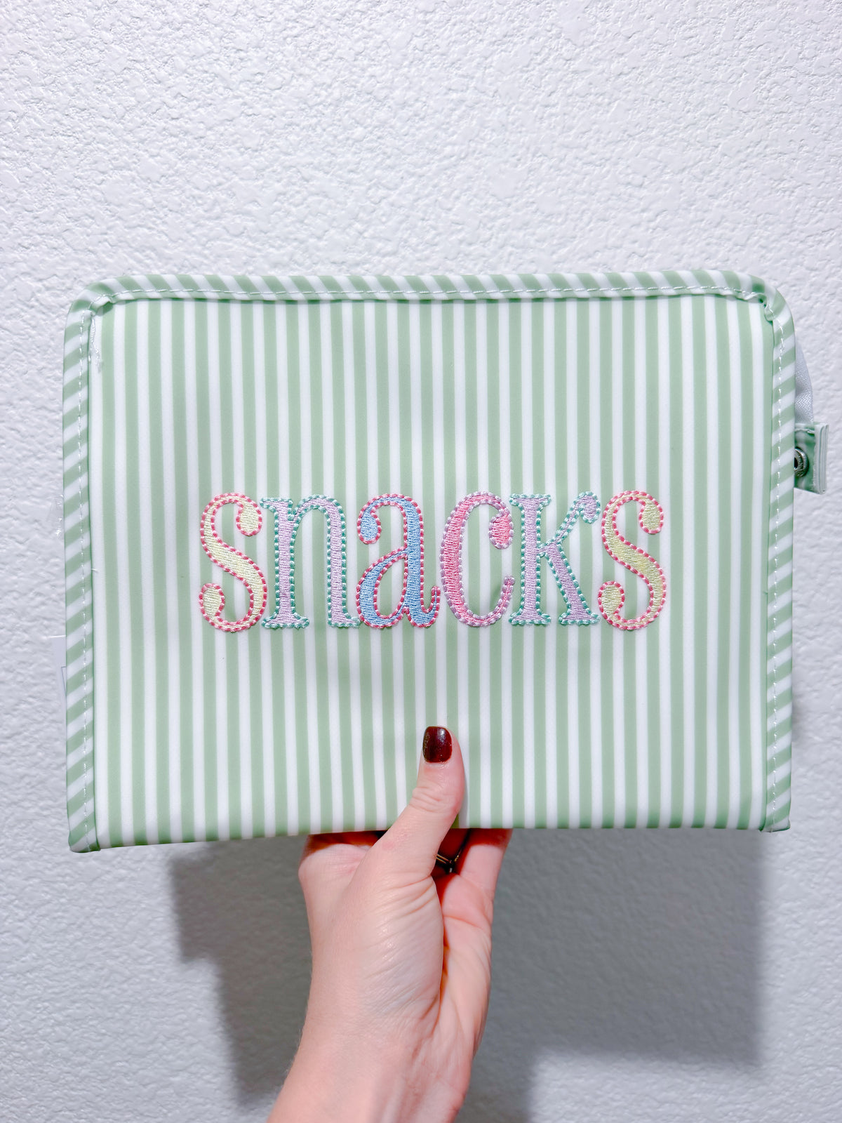 “Snacks” Ready To Ship Large Roadie